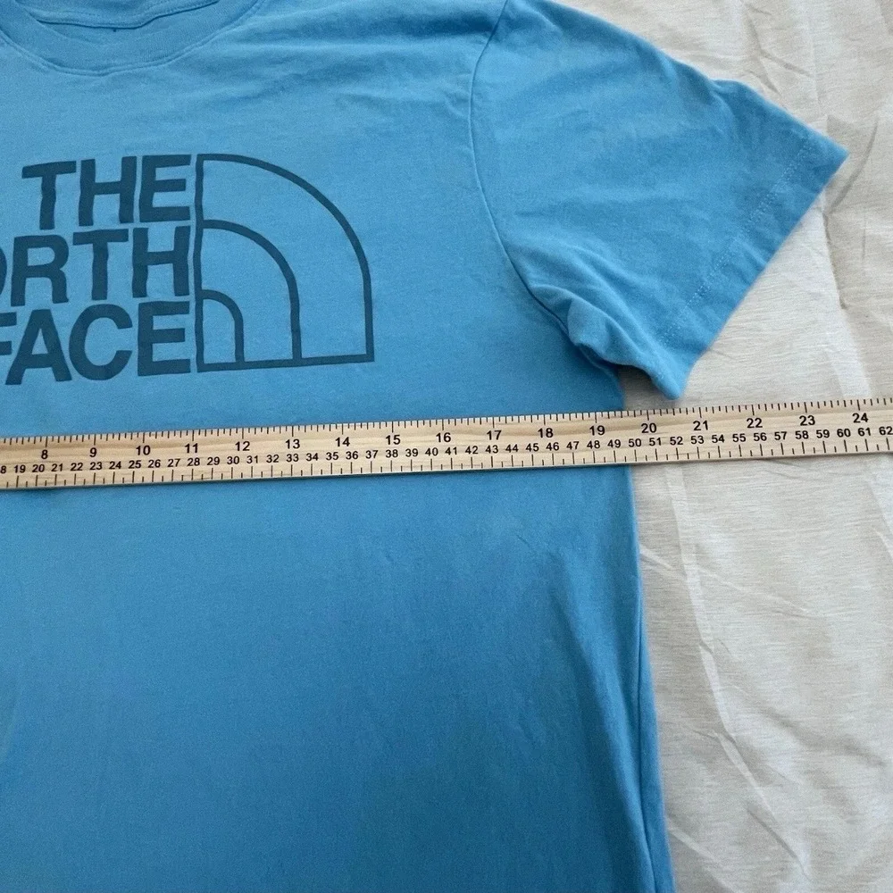 The North Face T-Shirt Mens M Logo Graphic Short Sleeve Cotton Blue Solid